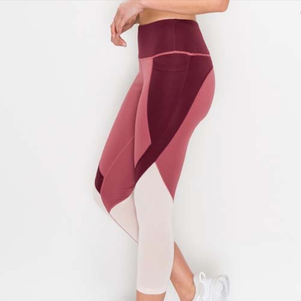 KIMBERLY C ADORABLE MAROON AND PINK CAPRI LEGGINGS